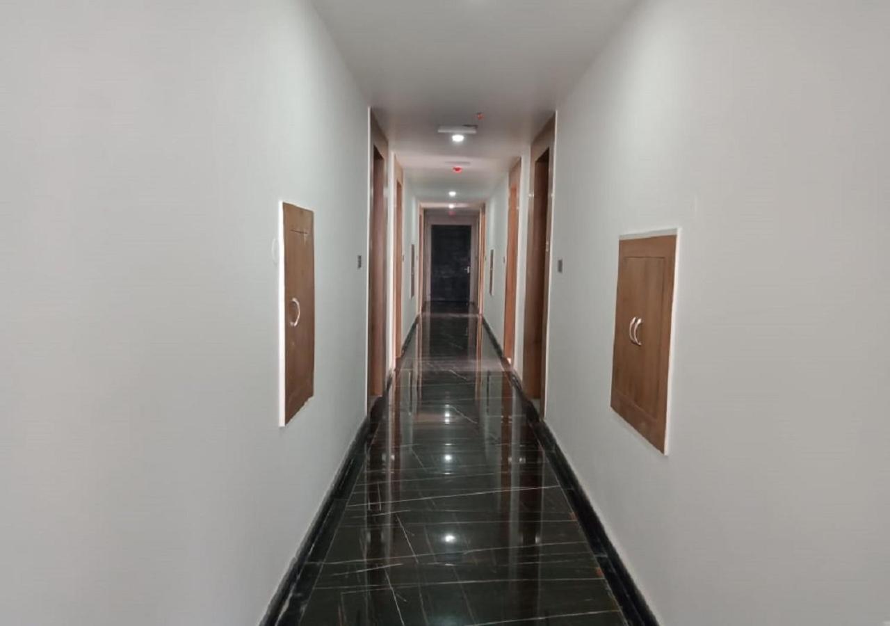Hotel Nakshatra Lakhnaú Exteriér fotografie