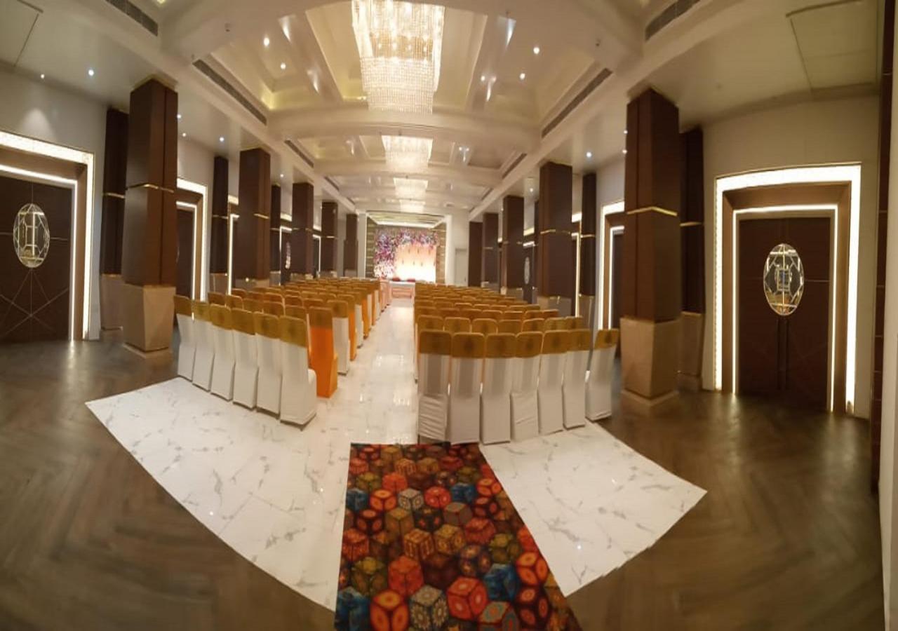 Hotel Nakshatra Lakhnaú Exteriér fotografie